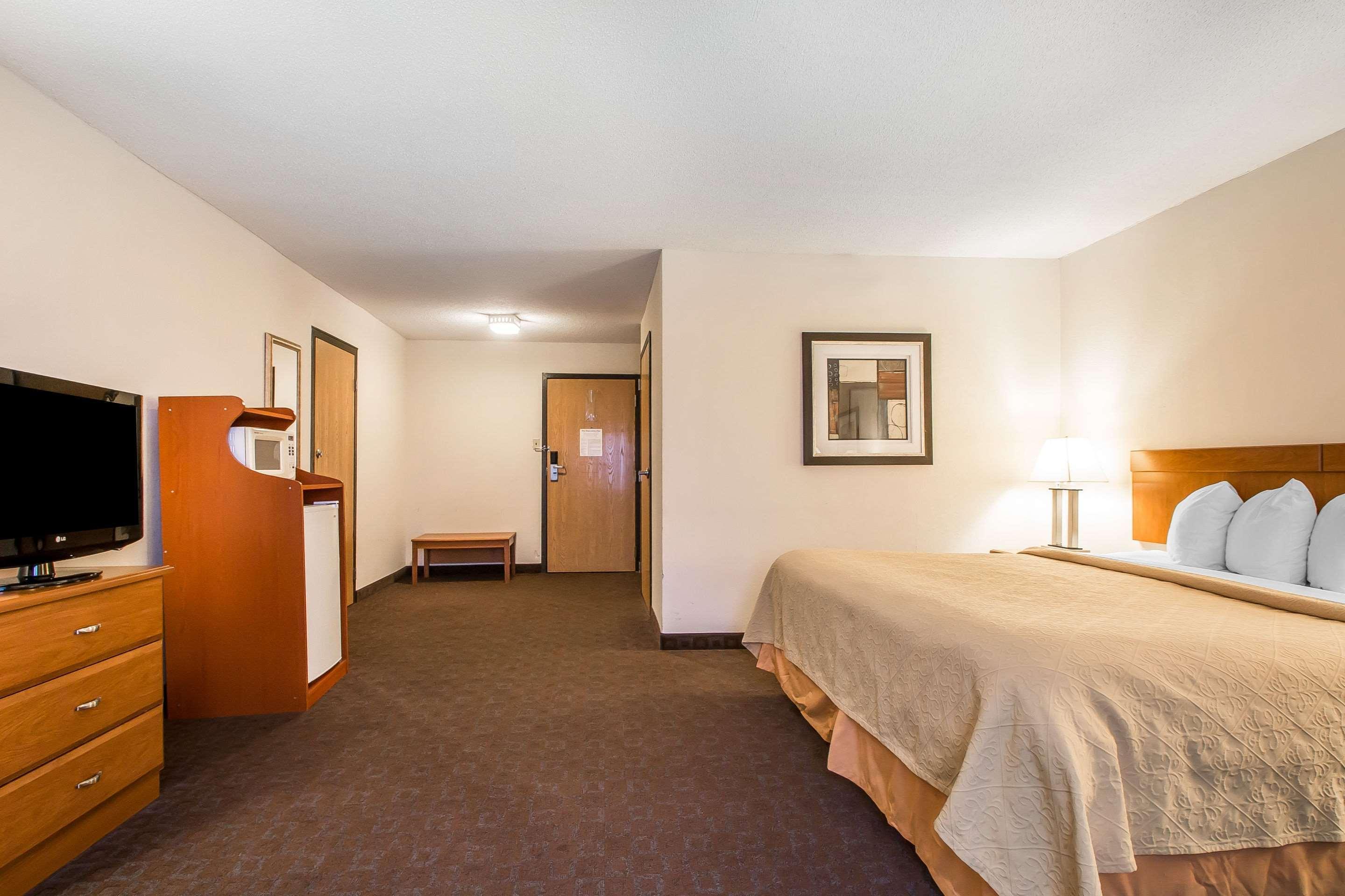 Quality Inn Morris I-80 Exterior photo