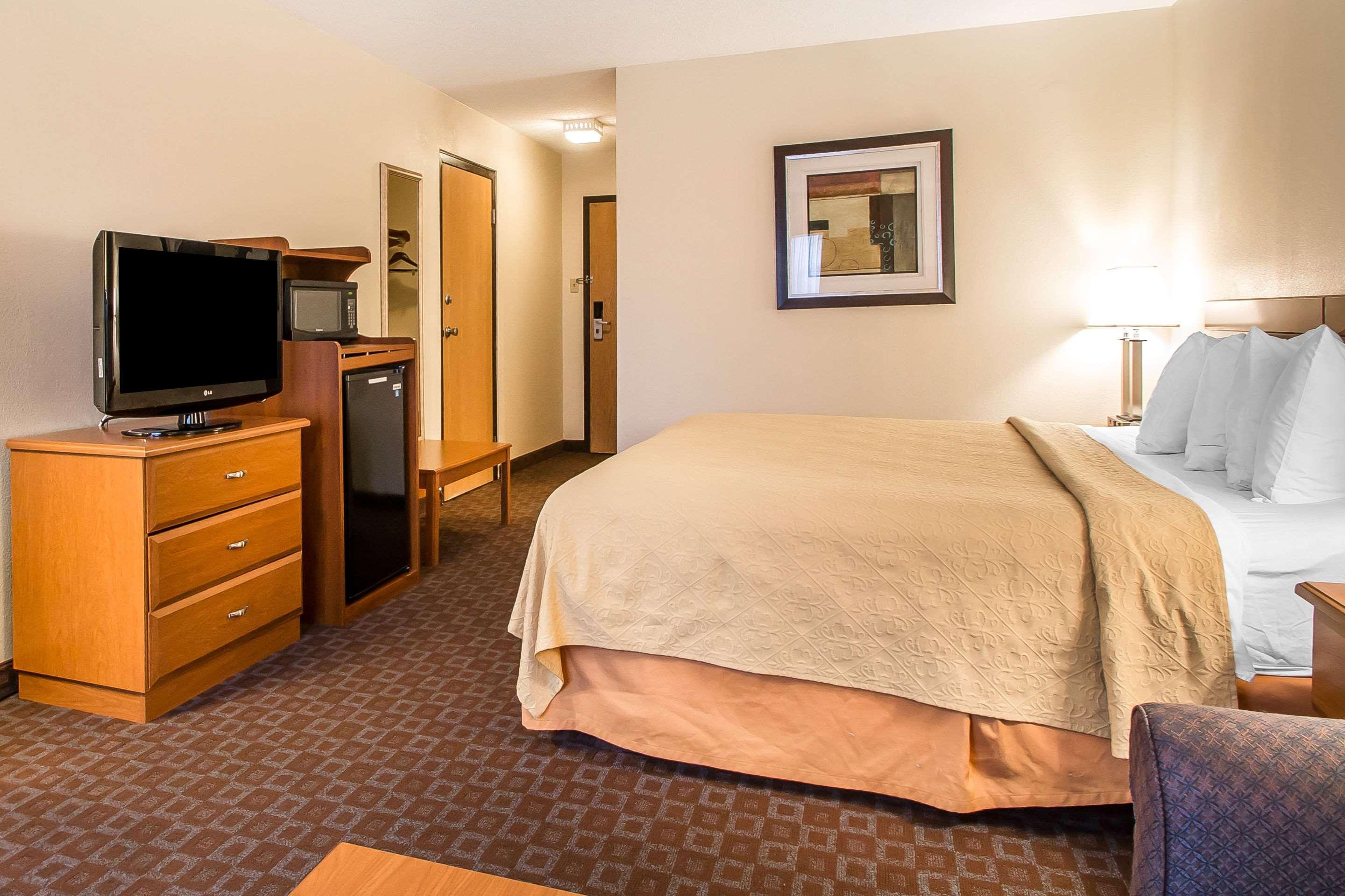 Quality Inn Morris I-80 Exterior photo