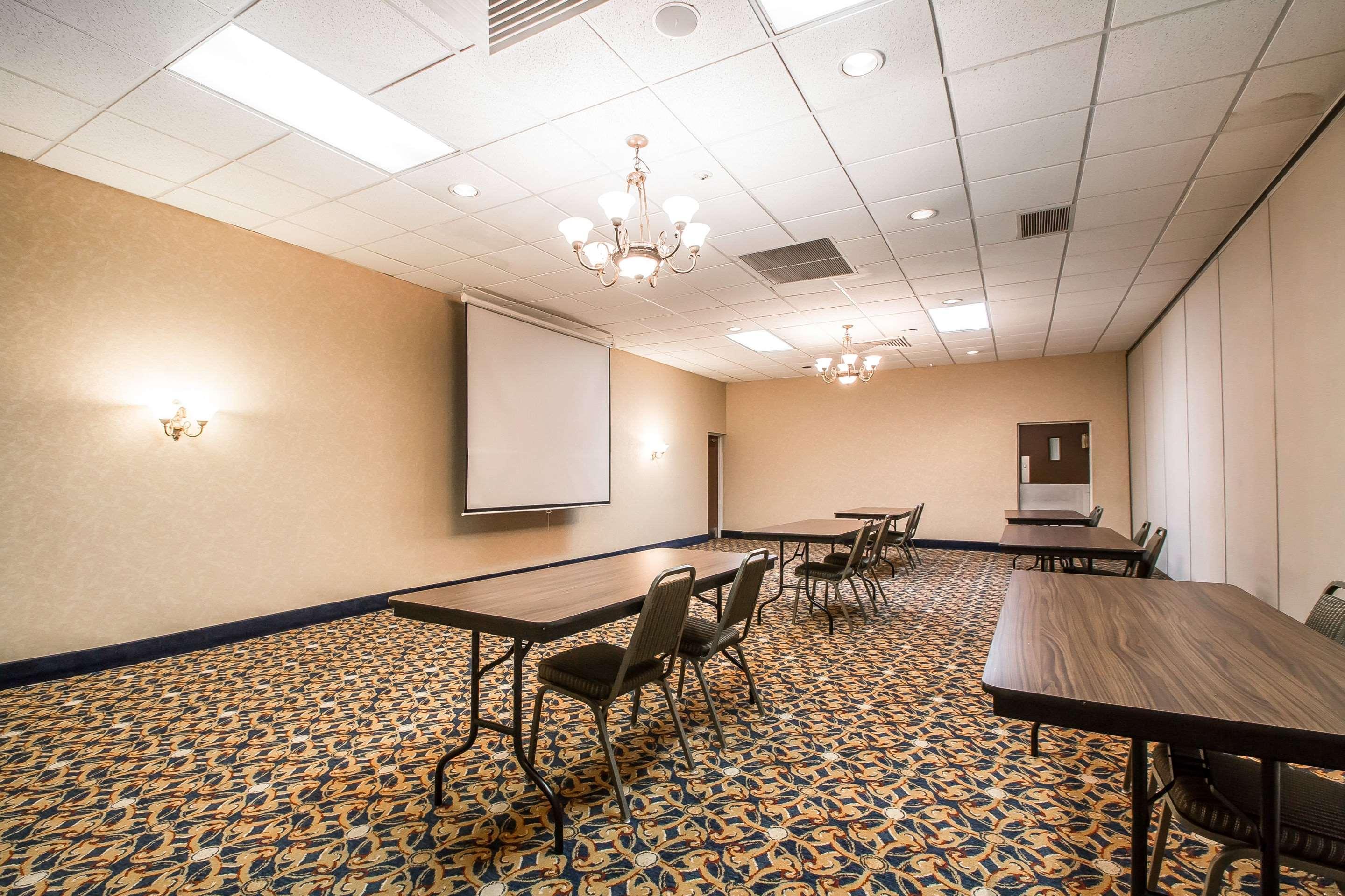 Quality Inn Morris I-80 Exterior photo
