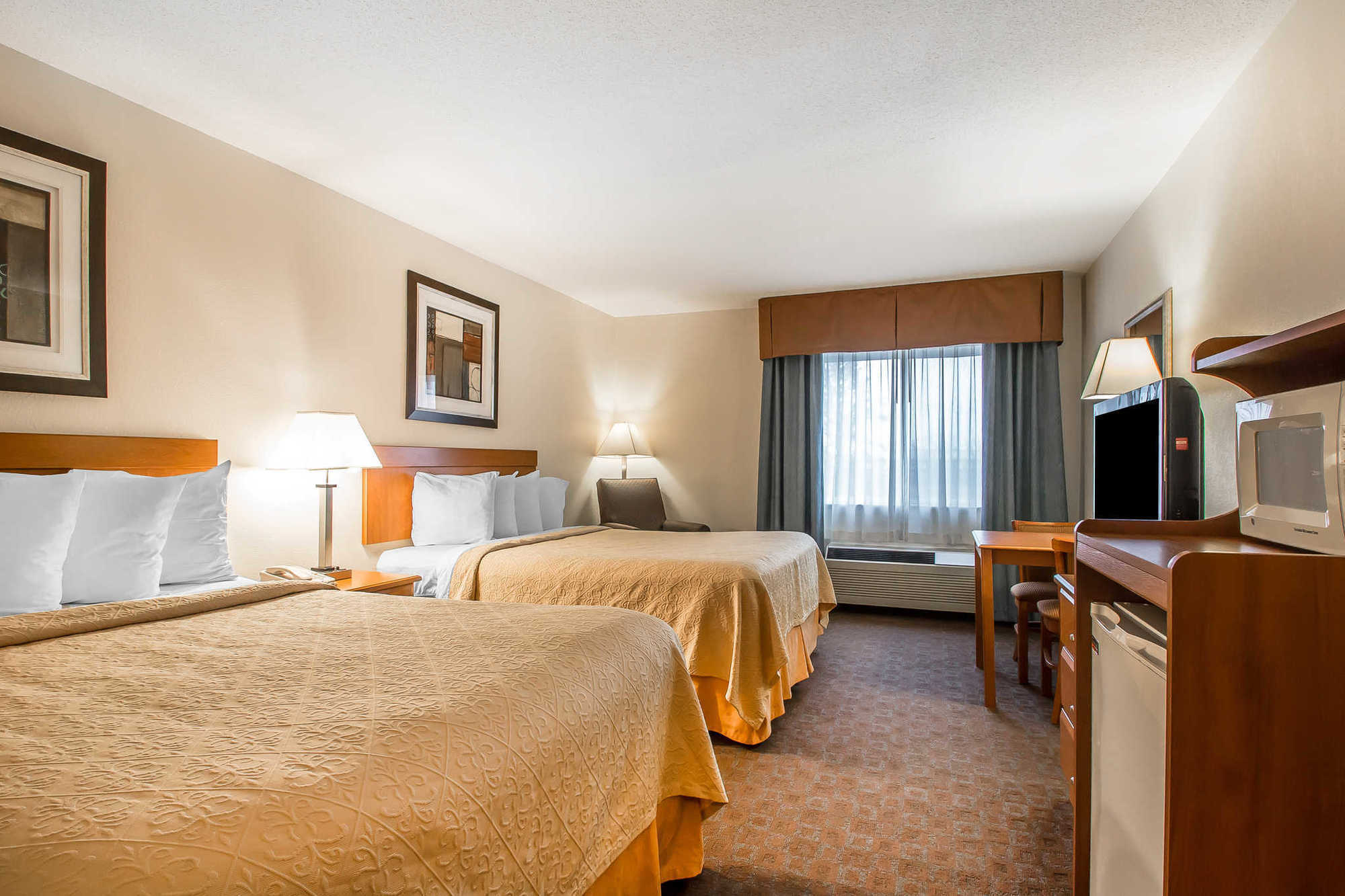 Quality Inn Morris I-80 Room photo